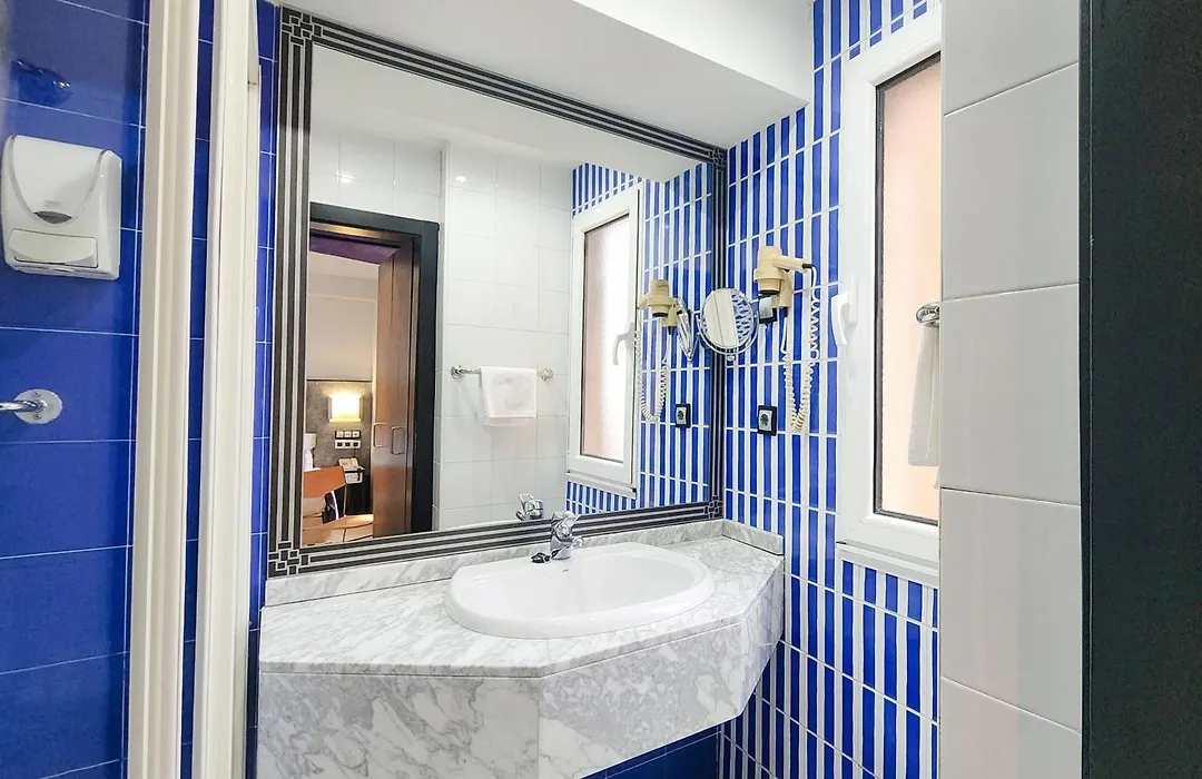 Hotel Faranda Express Pathos Gijón-1